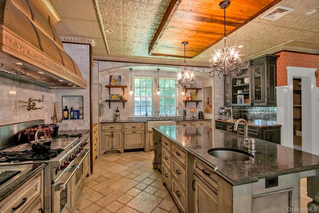 314 Haverstraw Road - Photo 10