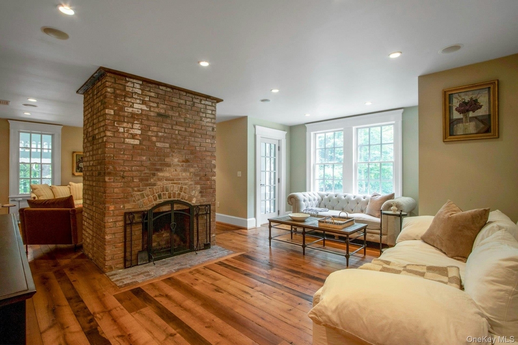 314 Haverstraw Road - Photo 6