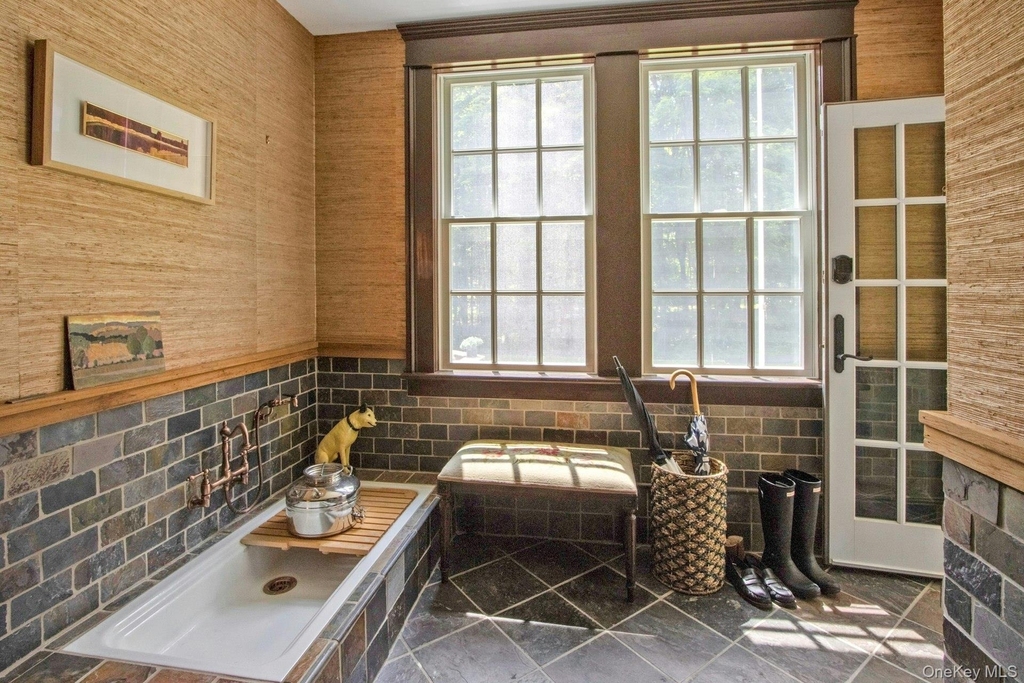 314 Haverstraw Road - Photo 13