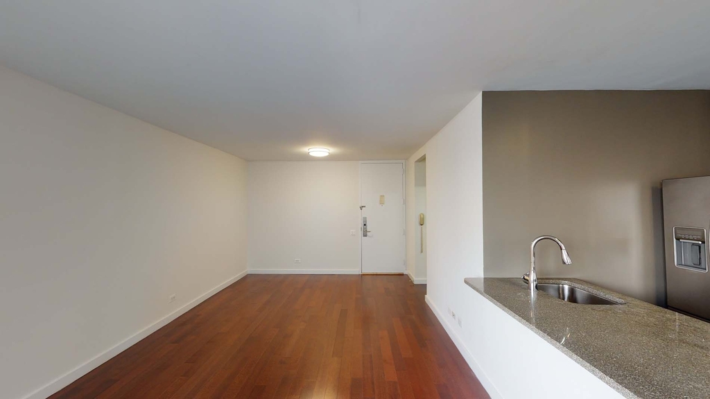 401 E 34th St - Photo 2