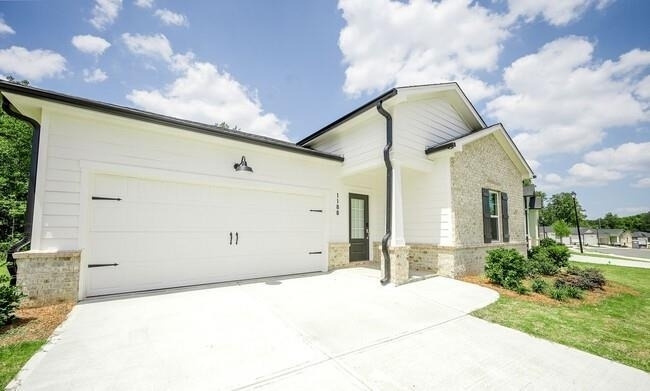 1298 Mabry Street - Photo 0