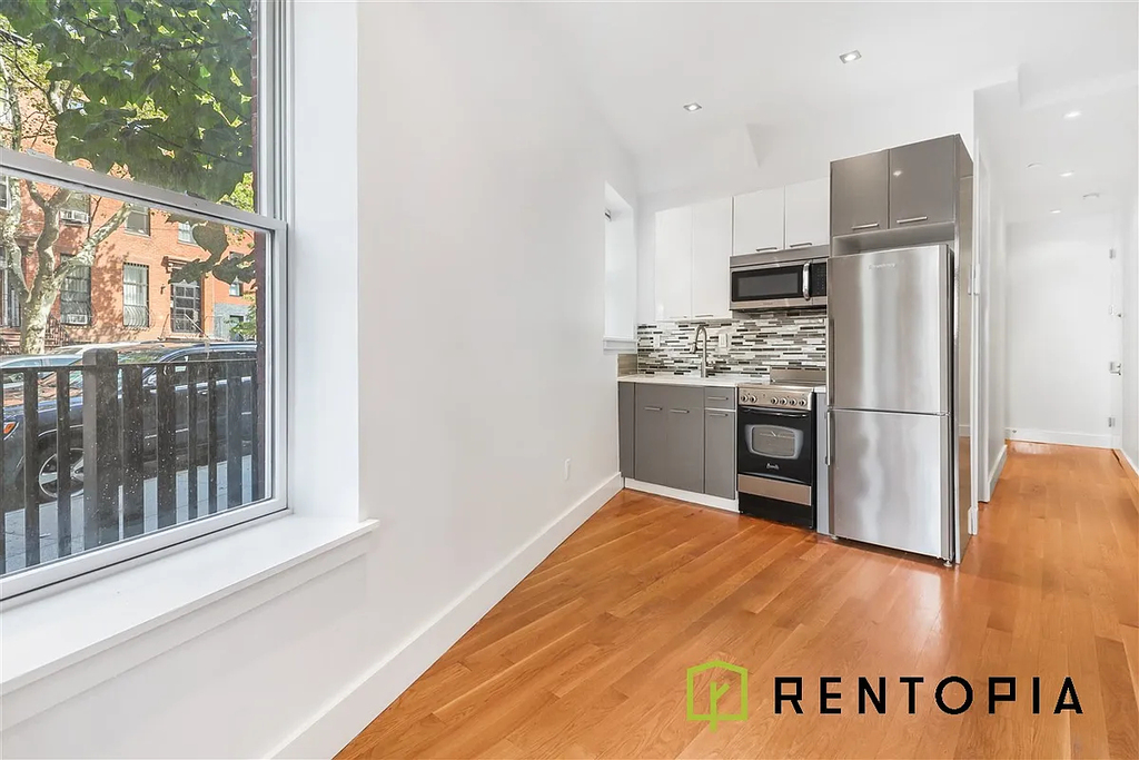 127 Lefferts Place - Photo 1