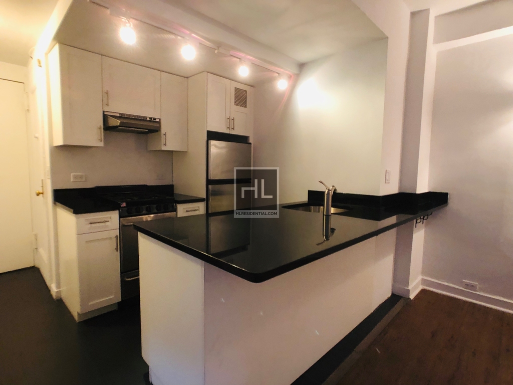 East 38th Street - Photo 2