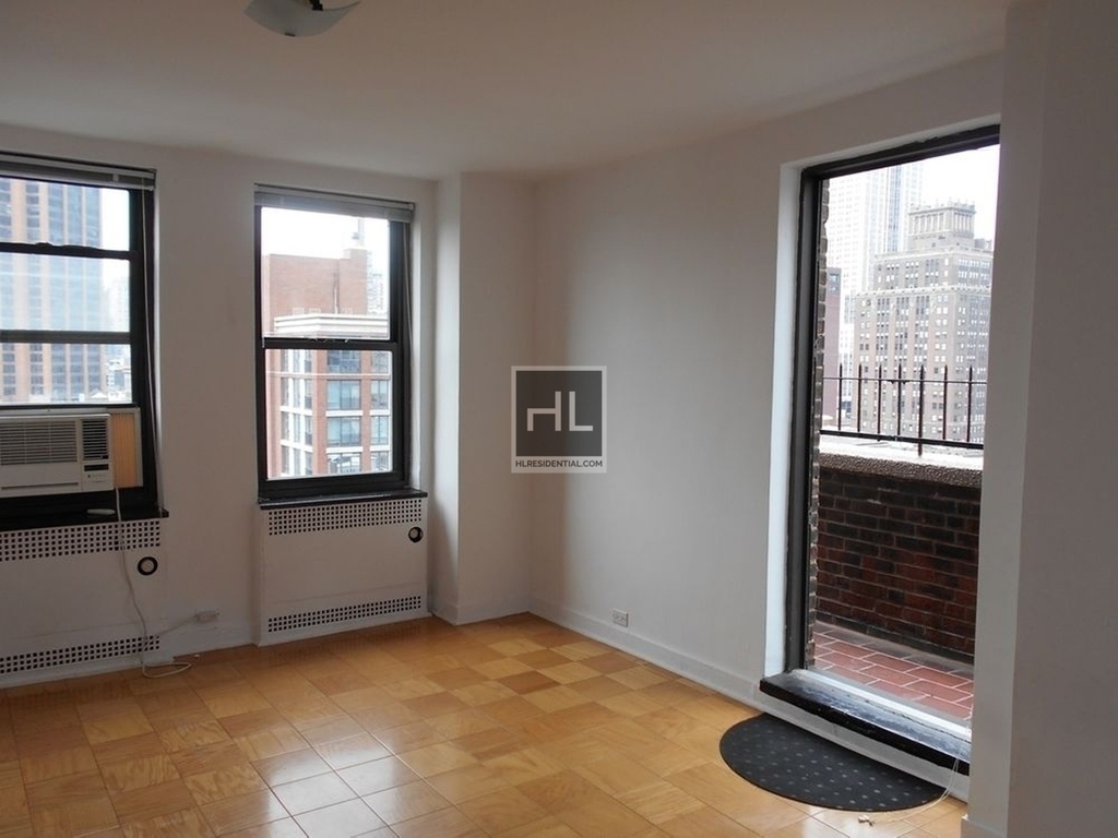 East 38th Street - Photo 4