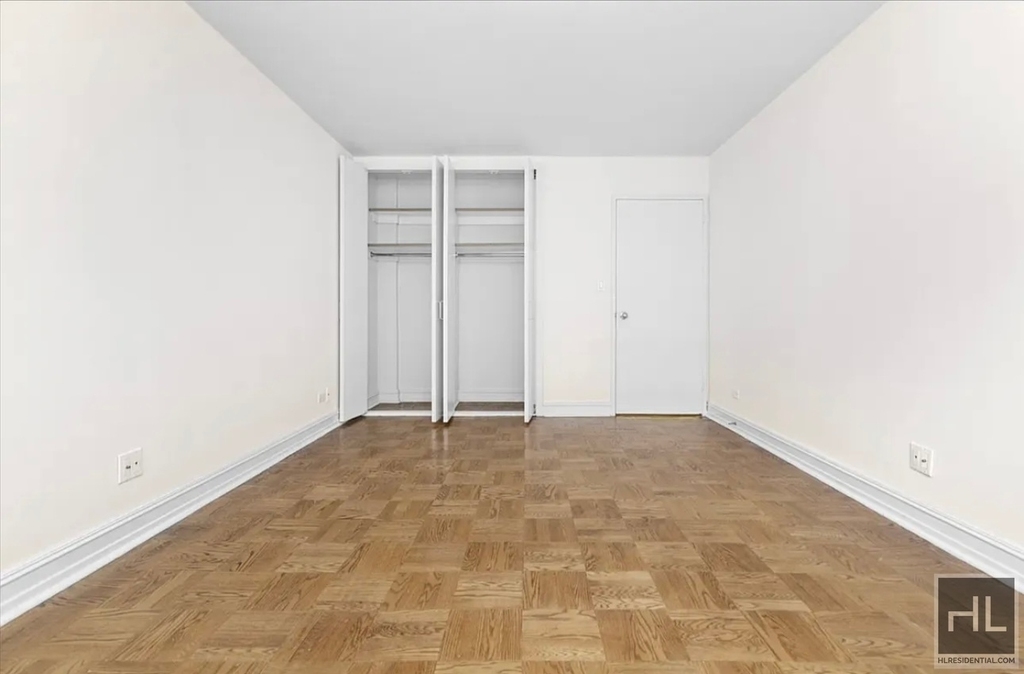 East 72nd Street - Photo 2
