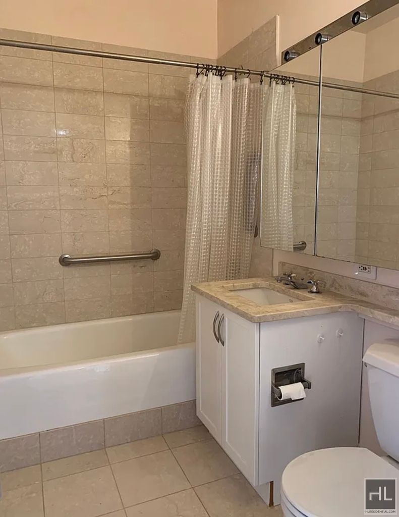 East 30th Street - Photo 10
