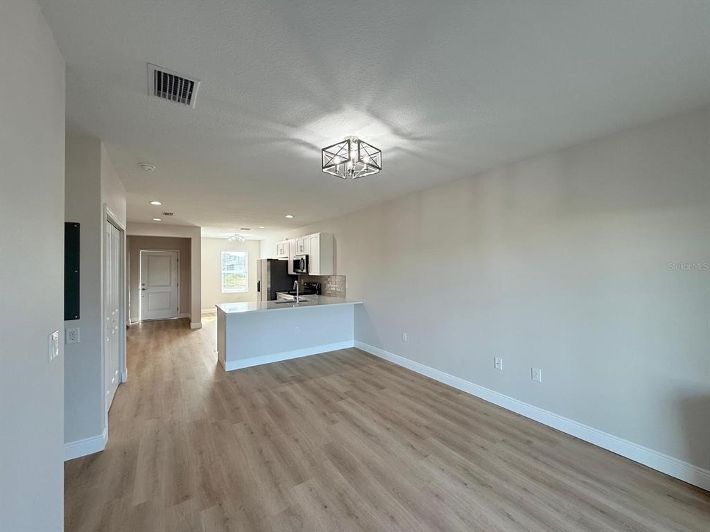 10336 Pendleton Avenue - Photo 4