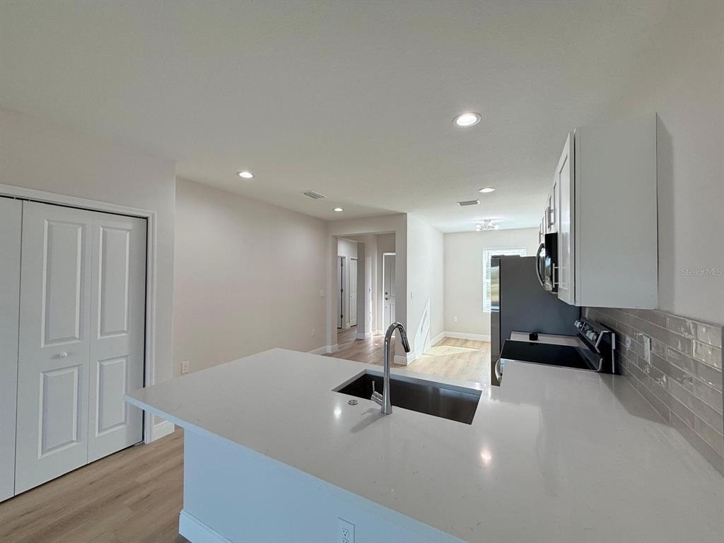 10336 Pendleton Avenue - Photo 7