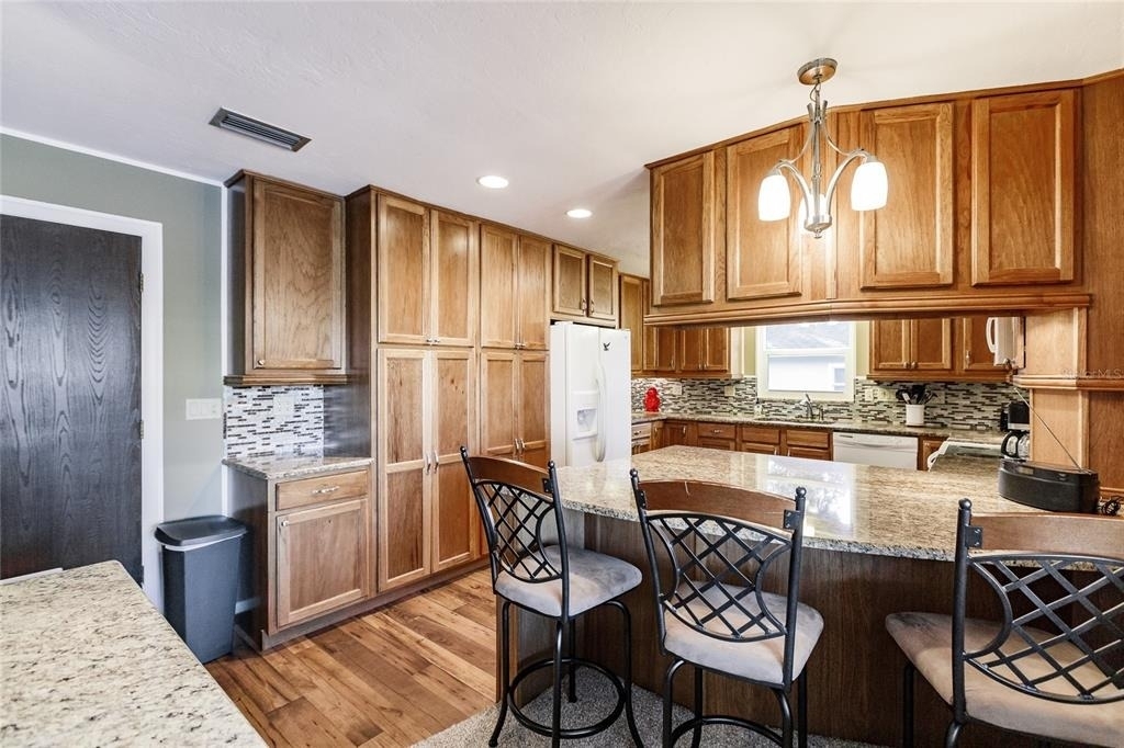 912 72nd Street Nw - Photo 10