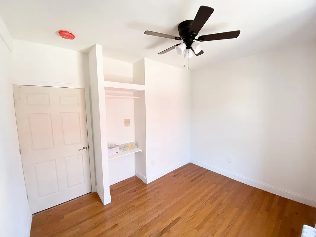 300 East 104th Street - Photo 5