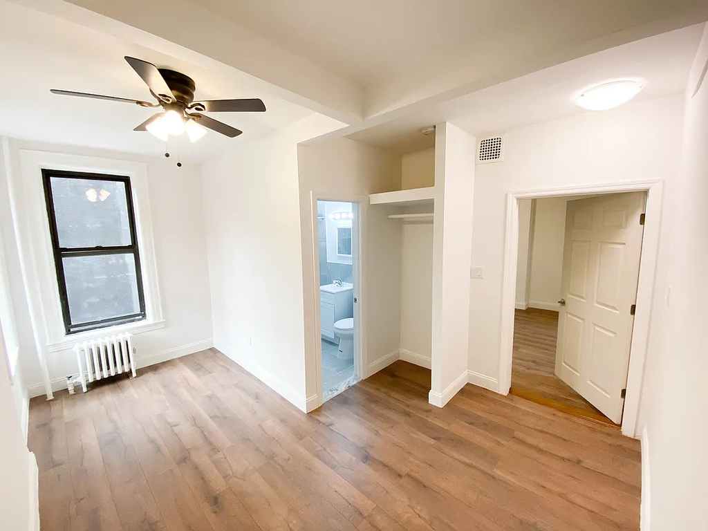 300 East 104th Street - Photo 8