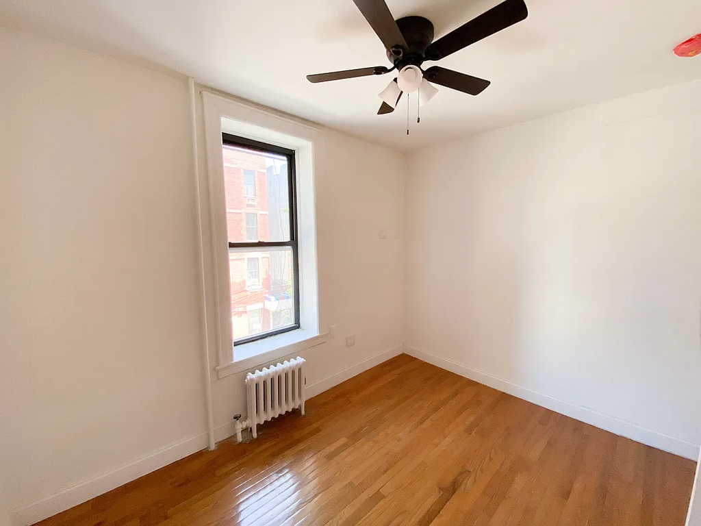 300 East 104th Street - Photo 6