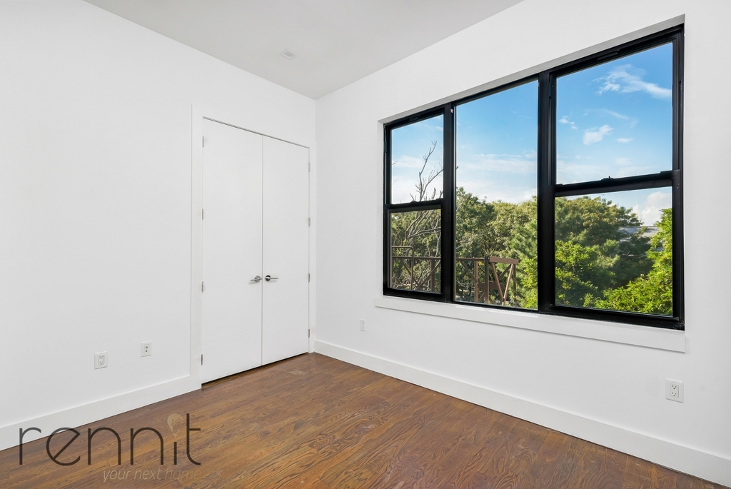 161 Harman Street - Photo 4