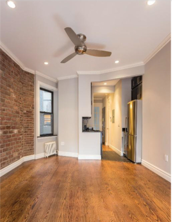 309 East 8th Street - Photo 1