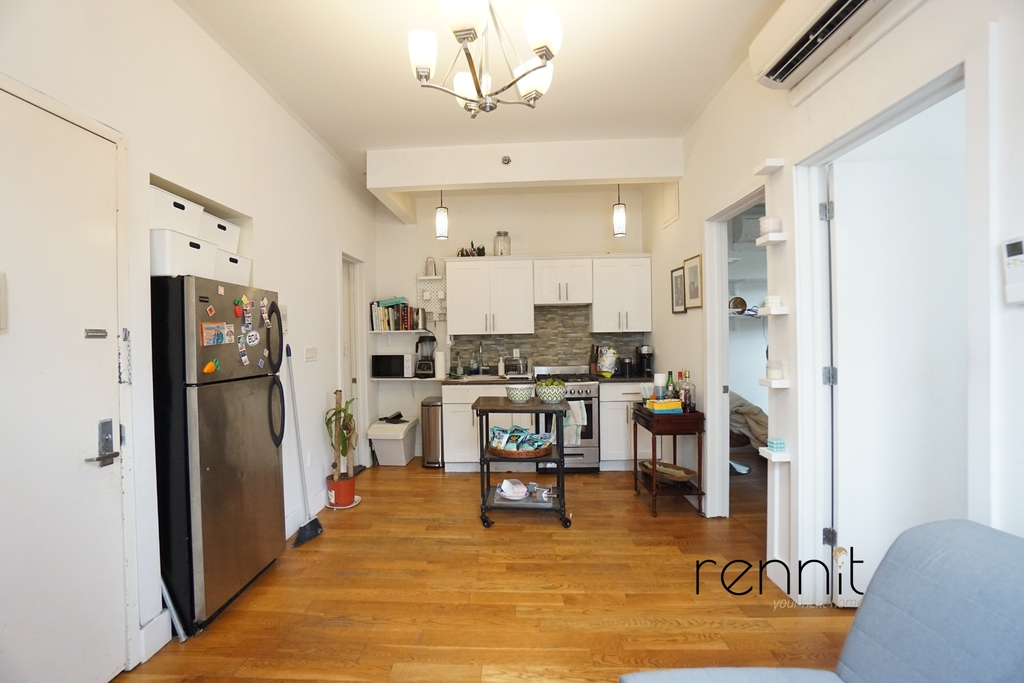 453 Franklin Avenue - Photo 5
