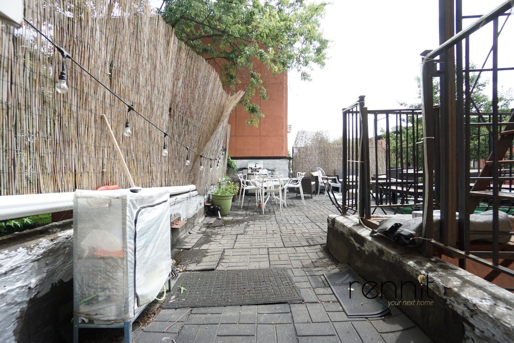 453 Franklin Avenue - Photo 6