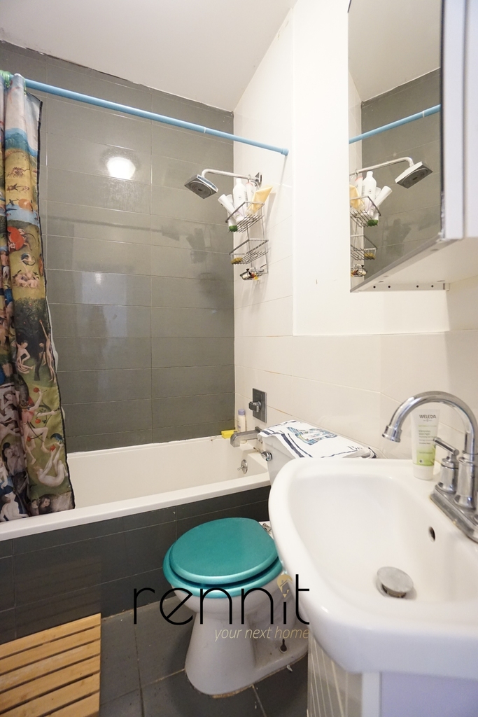 453 Franklin Avenue - Photo 4