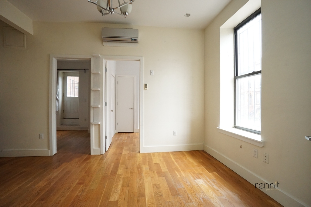 453 Franklin Avenue - Photo 9