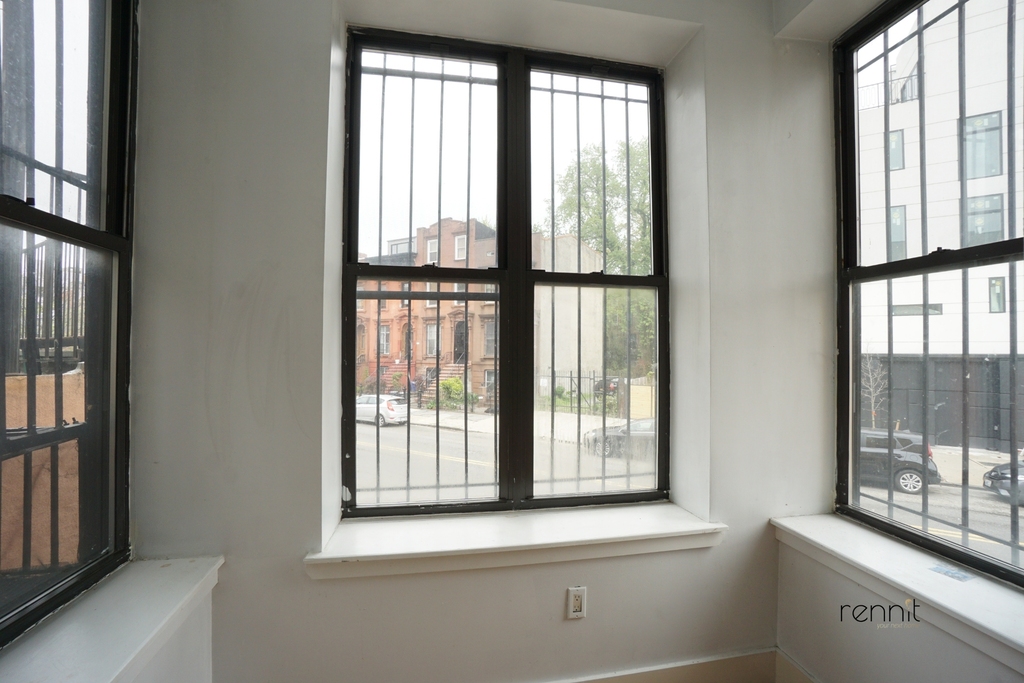 453 Franklin Avenue - Photo 14