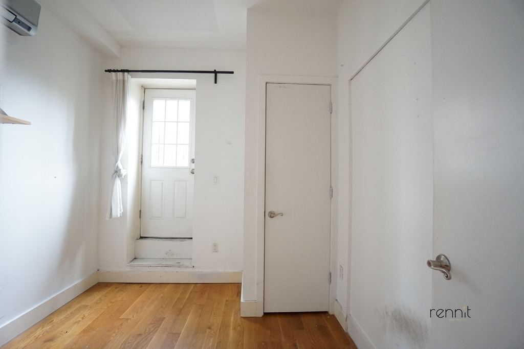 453 Franklin Avenue - Photo 10