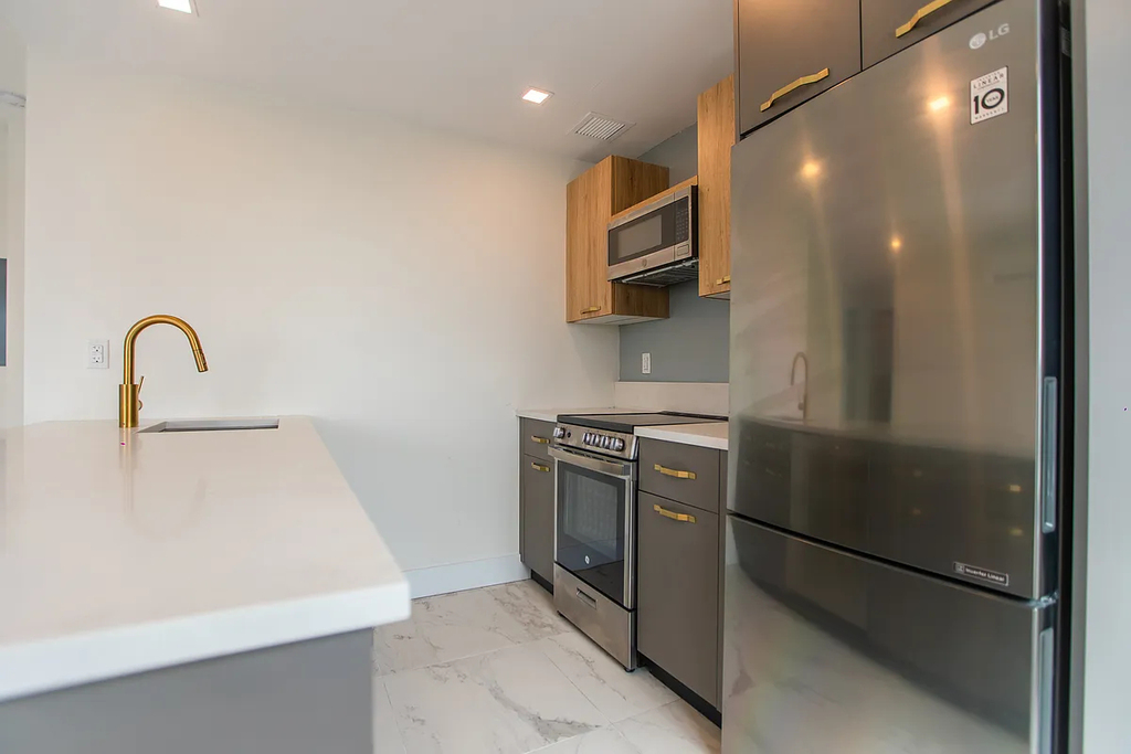 1801 Broadway - Photo 2