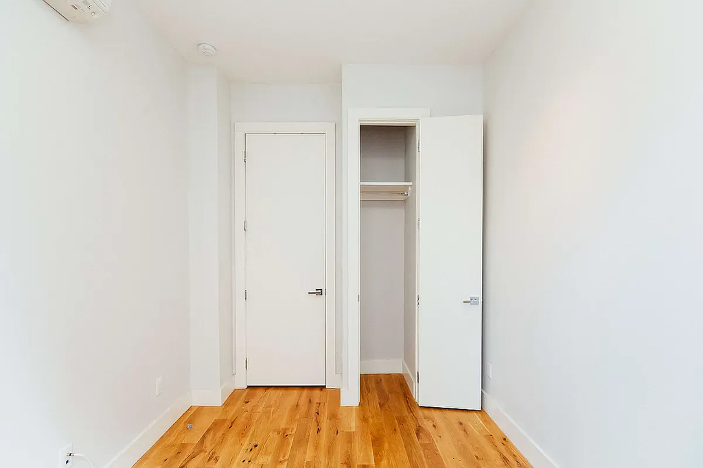 184 Suydam Street - Photo 11
