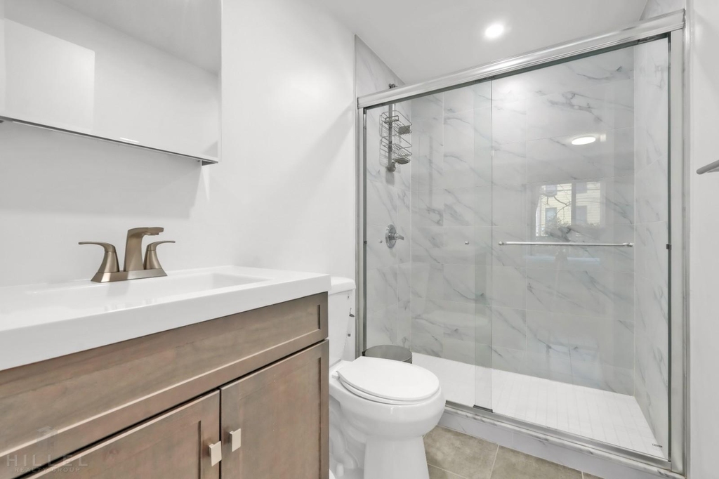 729 Chauncey Street - Photo 6