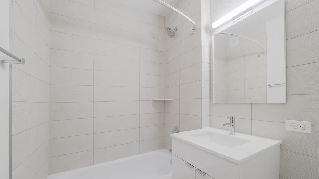 777 6th Avenue - Photo 15