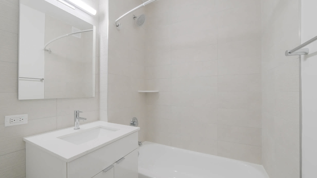 777 6th Avenue - Photo 19