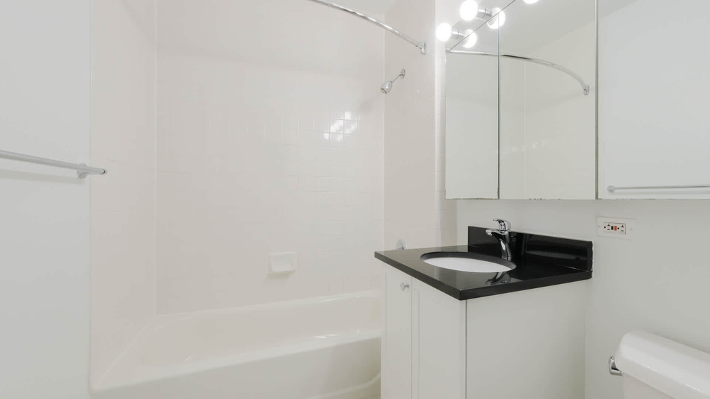 71 Broadway - Photo 61