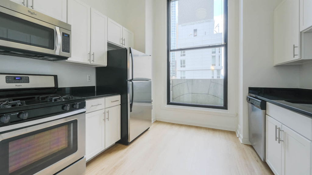 71 Broadway - Photo 3