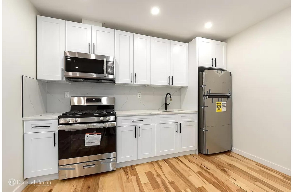 29 Park St - Photo 0