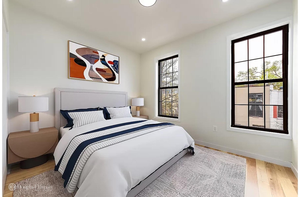 29 Park St - Photo 1