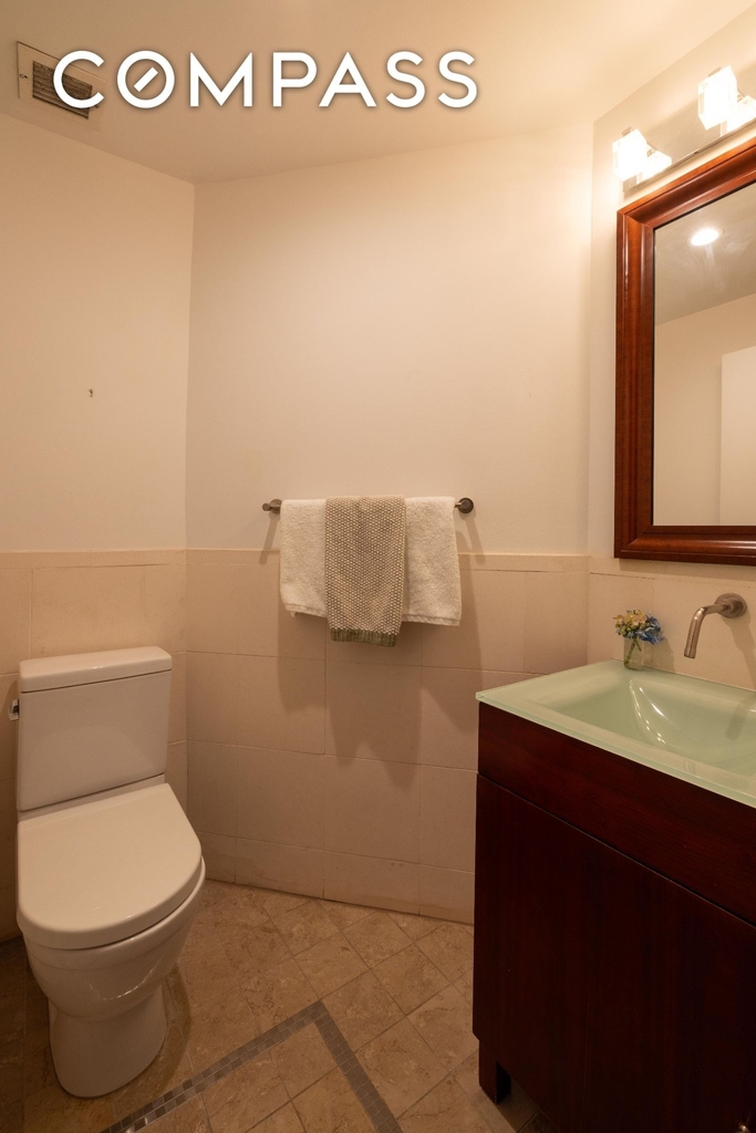 345 E 50th Street - Photo 7