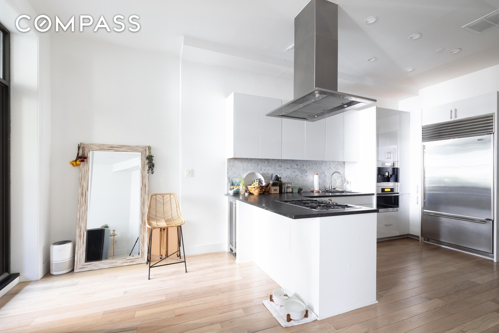 345 E 50th Street - Photo 0