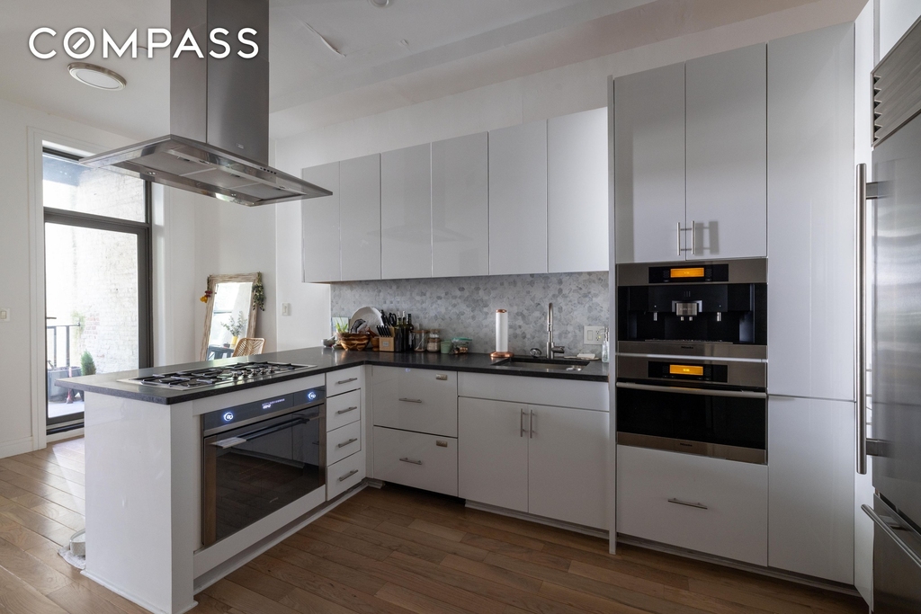 345 E 50th Street - Photo 1