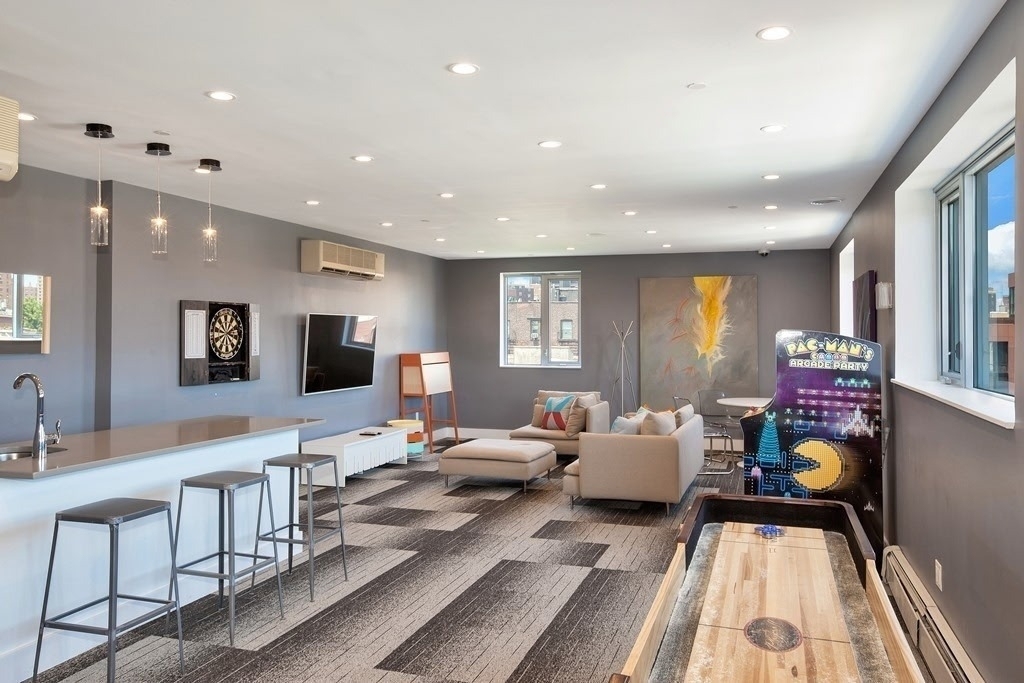 1810 3rd Avenue - Photo 4