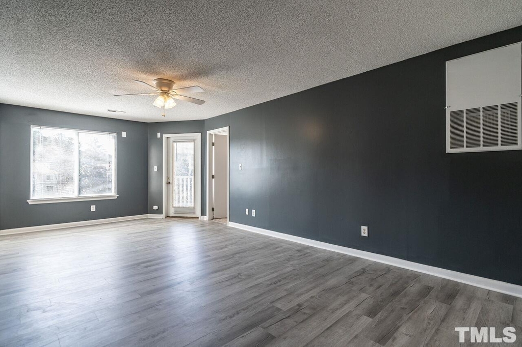 1230 University Court - Photo 6