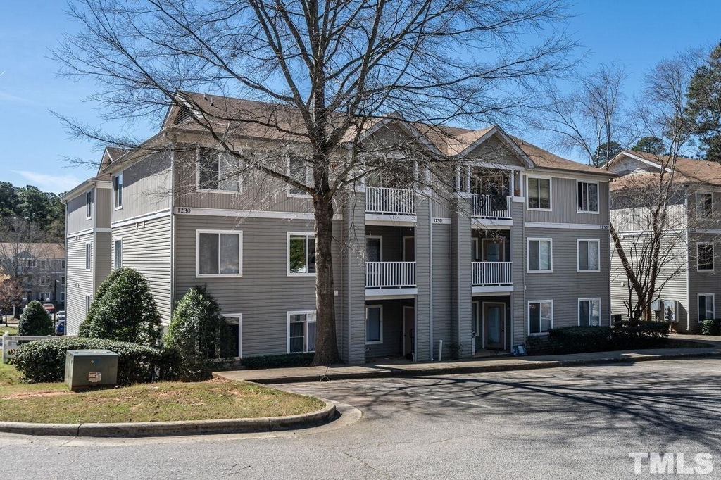 1230 University Court - Photo 1