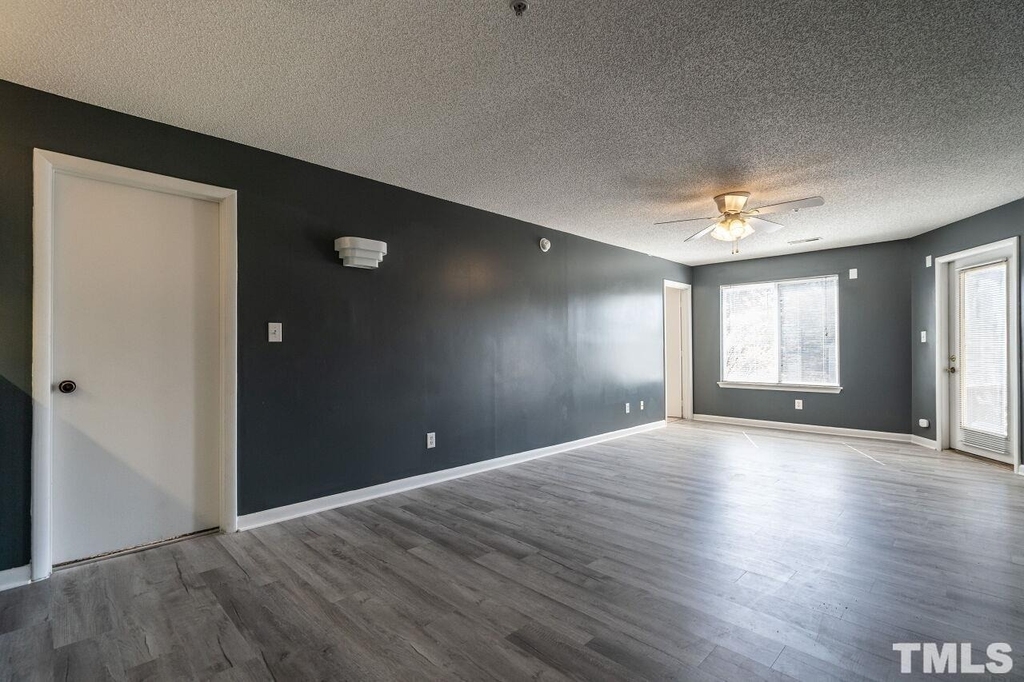 1230 University Court - Photo 7