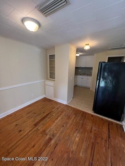 10 Olive Street - Photo 2