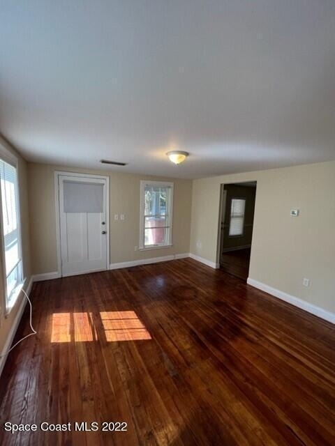10 Olive Street - Photo 6
