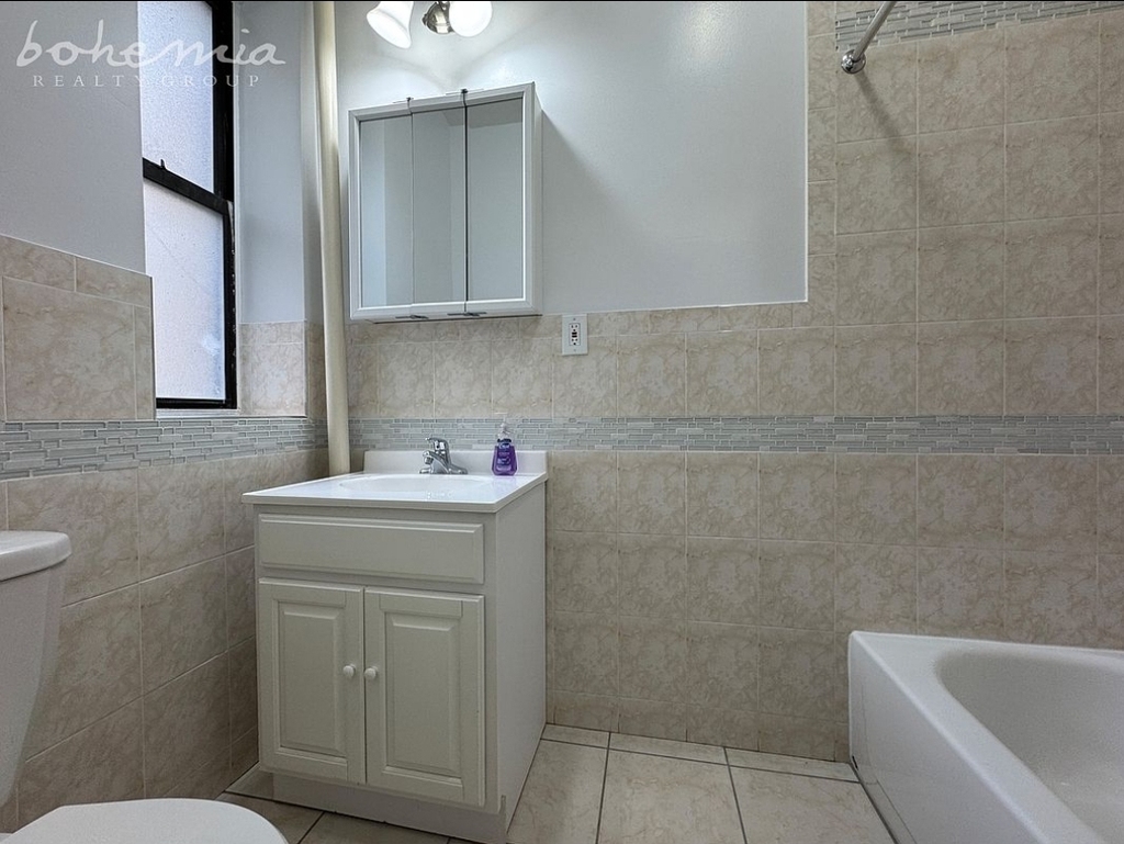 910 Riverside Drive - Photo 8