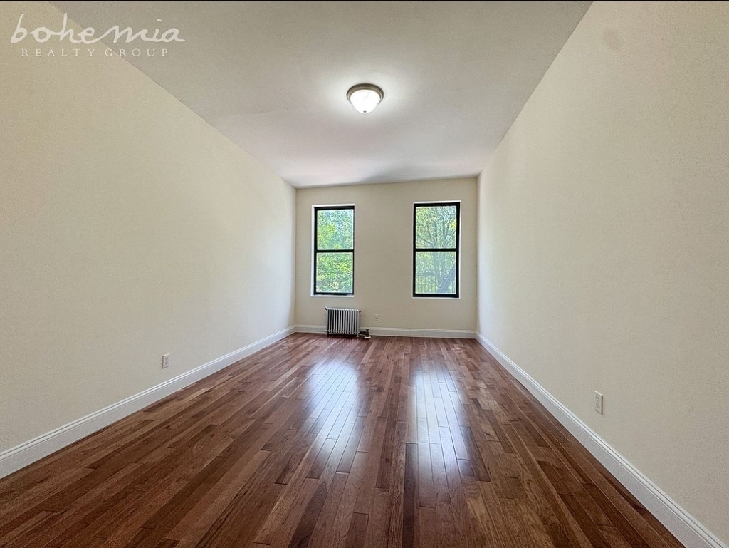 910 Riverside Drive - Photo 6