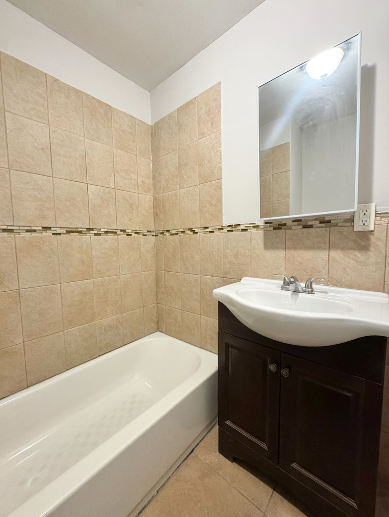 580 Wilson Avenue - Photo 4