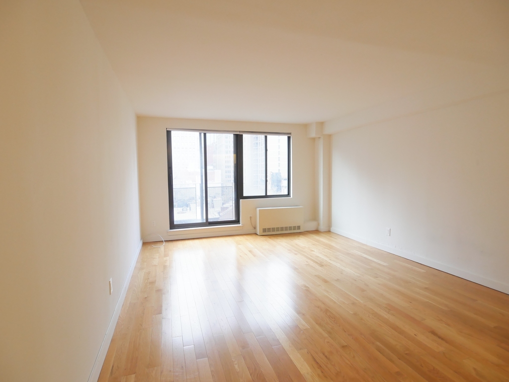 151 Lexington Avenue - Photo 0