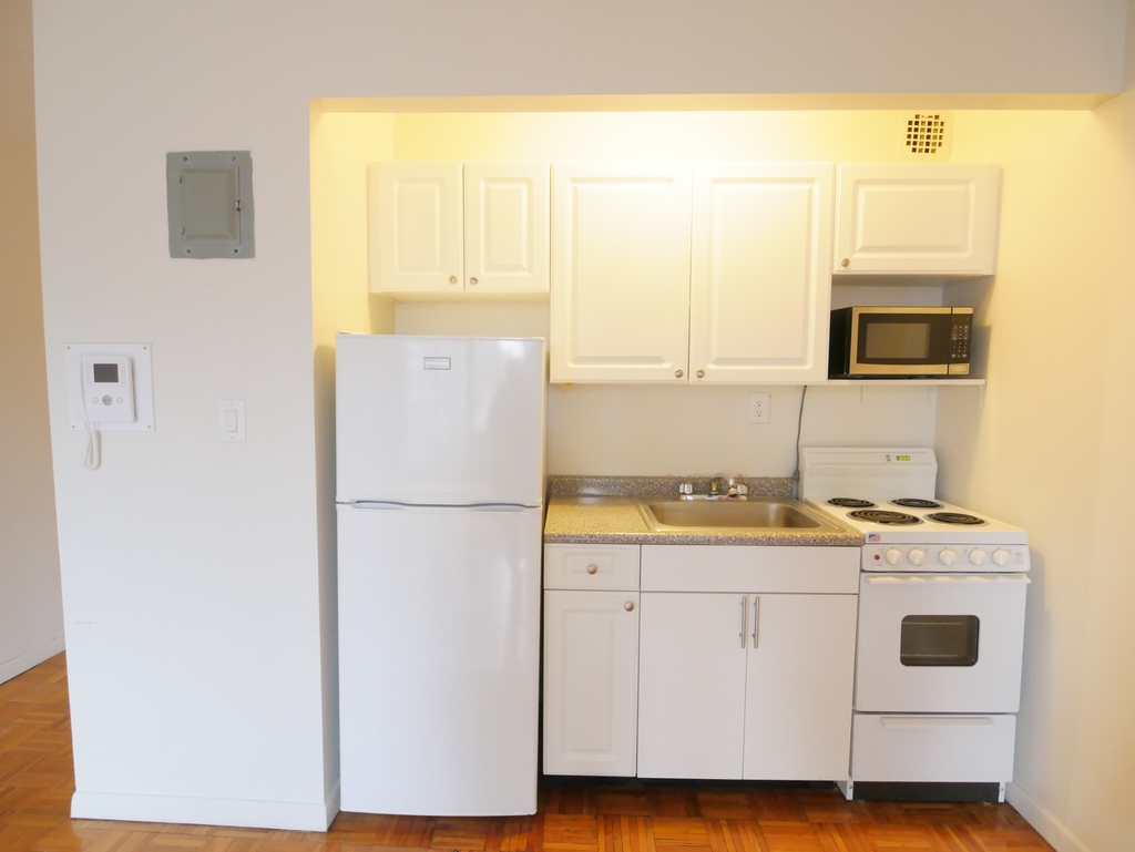 151 Lexington Avenue - Photo 5
