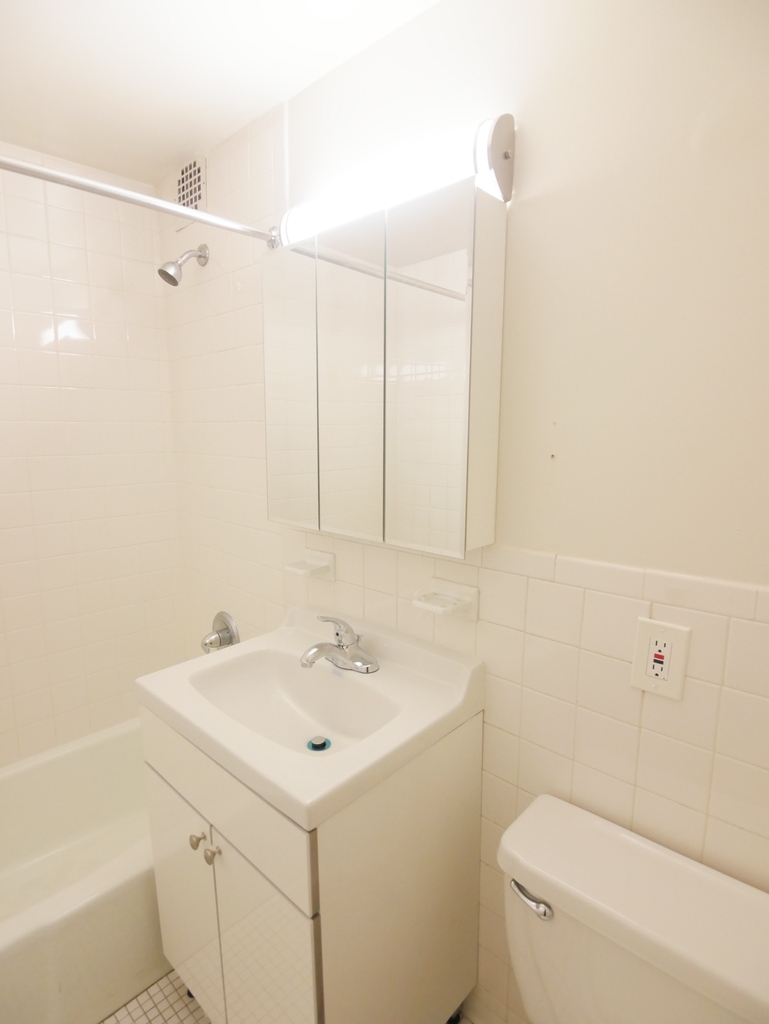 151 Lexington Avenue - Photo 9