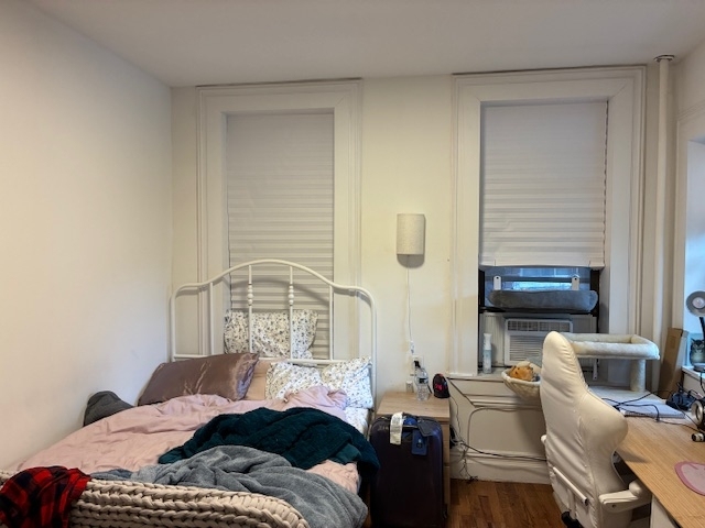 545 East 5th Street - Photo 0