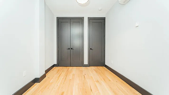 435 Wilson Street - Photo 2